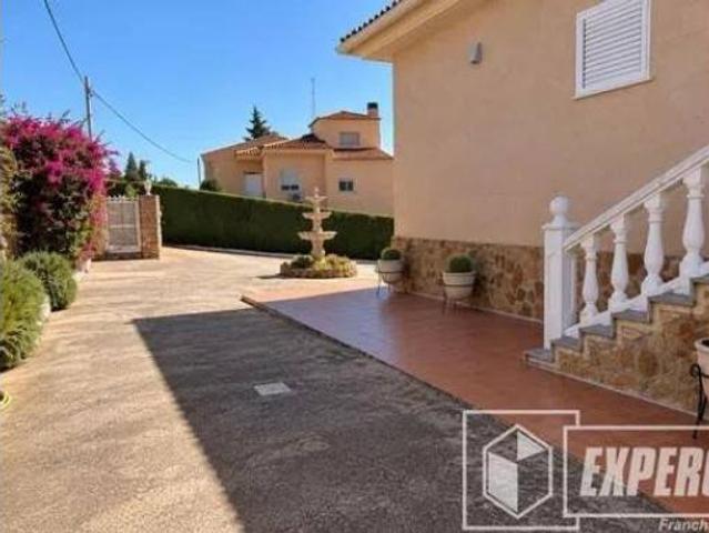 Chalet Venta Chiva, Chiva