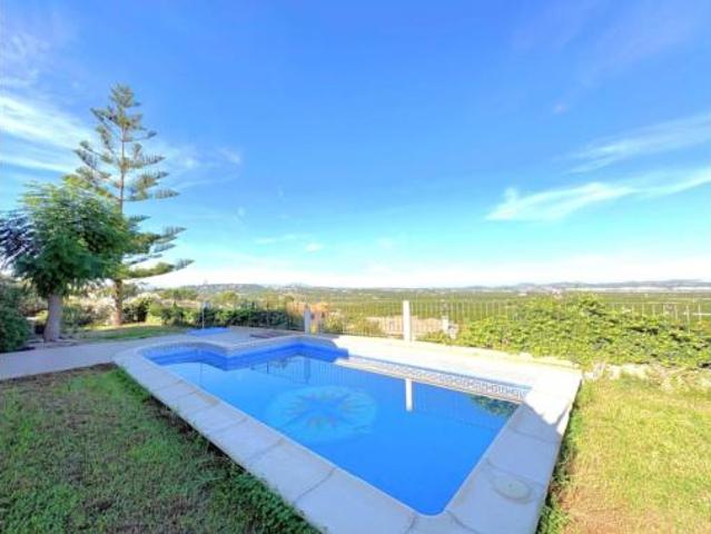 Chalet Venta Chiva, Calicanto