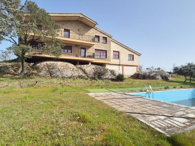 CHALET VENTA CIPÉREZ. Urbis te ofrece un chalet en venta en Cipérez, Salamanca