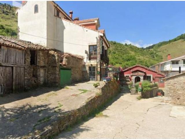 Chalet Venta Crémenes, Crémenes