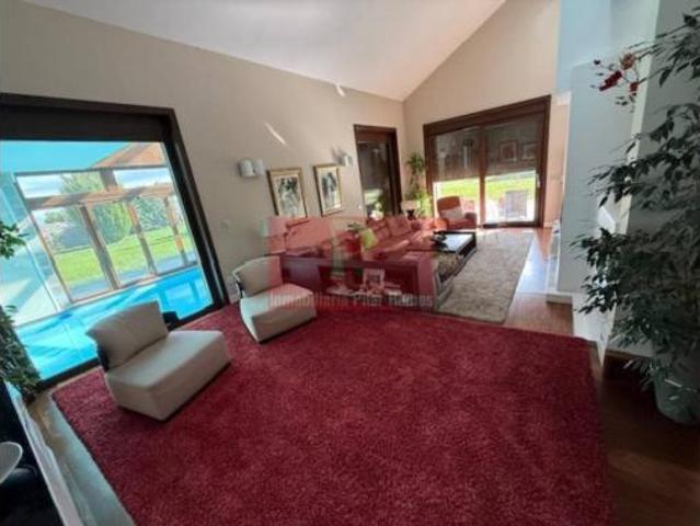 Chalet Venta Cuadros, Cuadros