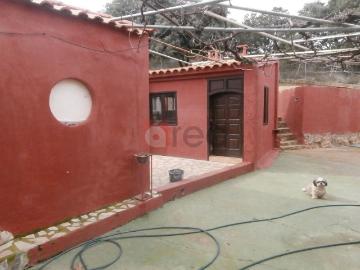 Villa en venta en Valdetórtola - Piscina