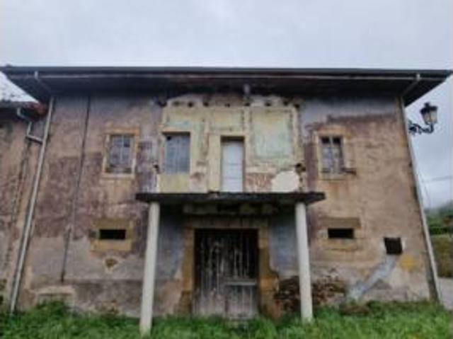 Chalet Venta Ampuero, Ampuero