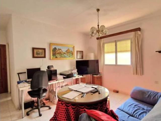 Chalet Venta Antequera, Centro