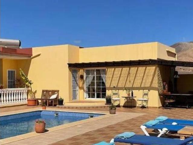 Chalet Venta Antigua, Antigua