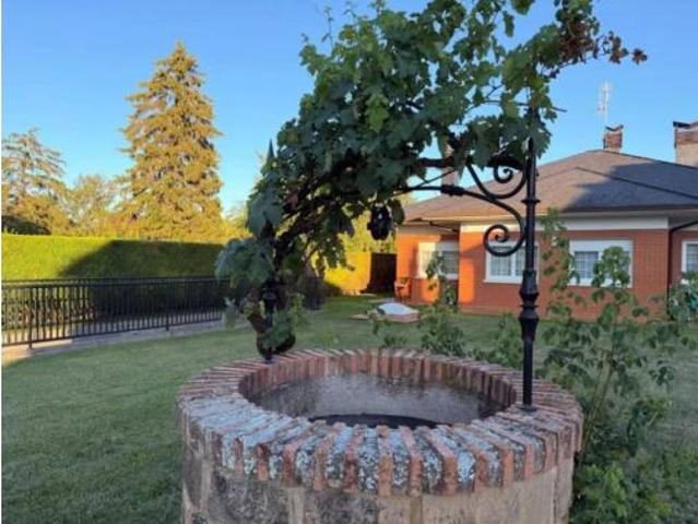 Chalet Venta Anguciana, Anguciana