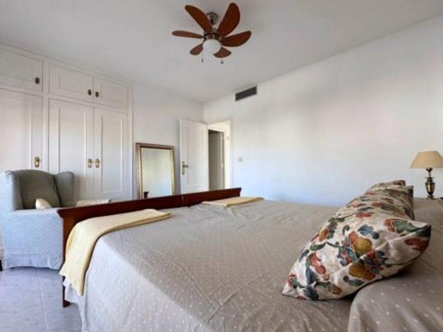 Chalet Venta Águilas, Calabardina