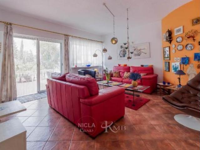 Chalet Venta Águilas, Los Geráneos