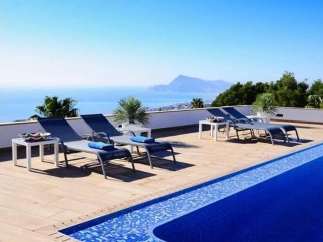 Chalet Venta Altea, Mascarat