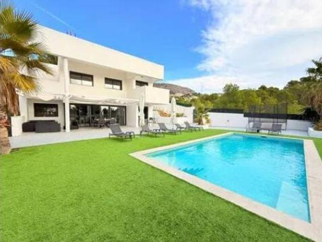 Chalet Venta Altea, Mascarat