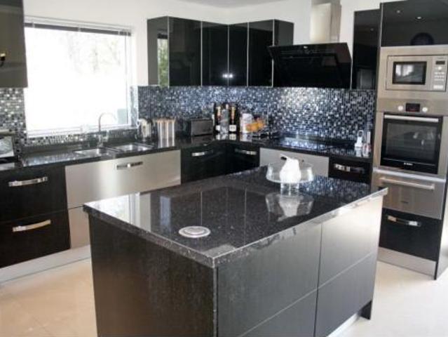Chalet Venta Altea, Mascarat