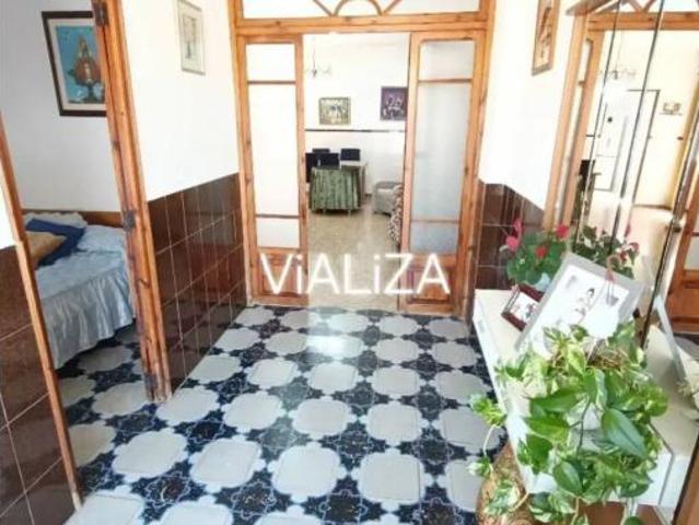 Chalet Venta Alzira, Centre