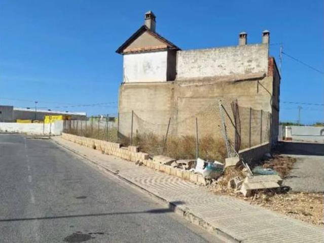 Chalet Venta Alzira, Zona Industrial Zona de l'Estació La Garrofera