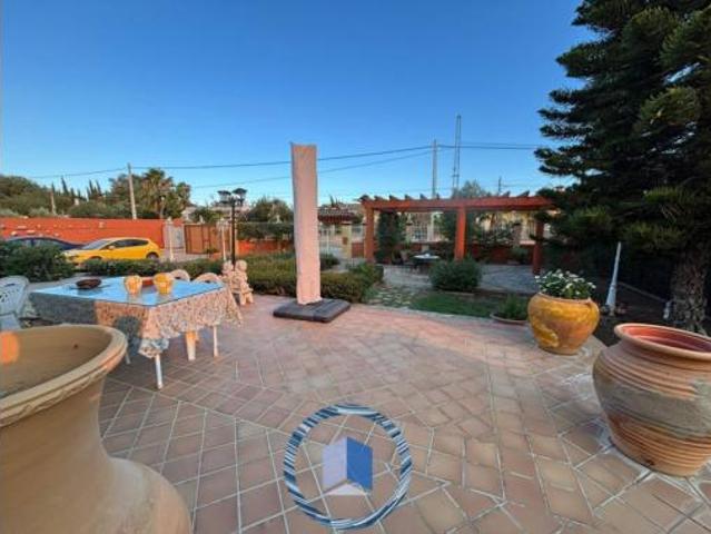 Chalet Venta Alcalá de Guadaíra, Oromana