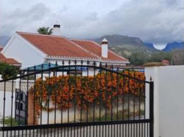 Chalet Venta Alcaucín, Barriada Puente de Don Manuel