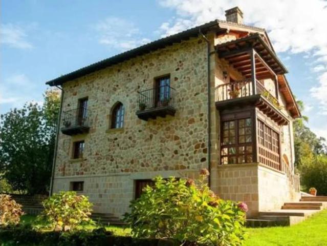 Chalet Venta Alfoz de Lloredo, Novales