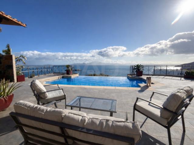 Chalet Venta Algeciras, El Pelayo Parques Naturales