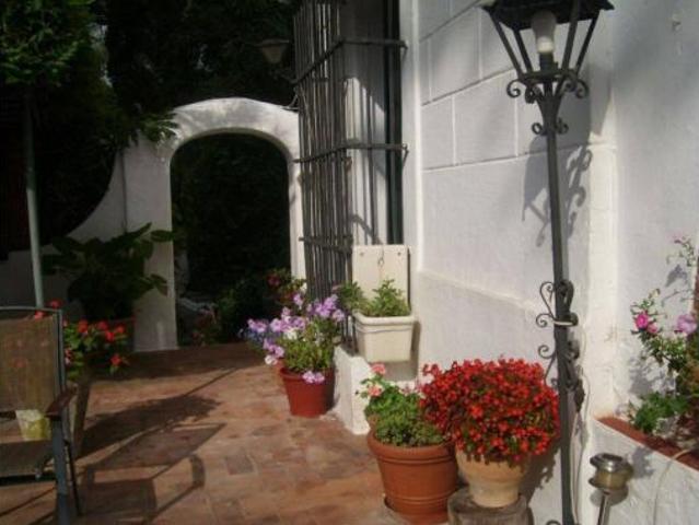 Chalet Venta Algeciras, El Pelayo Parques Naturales