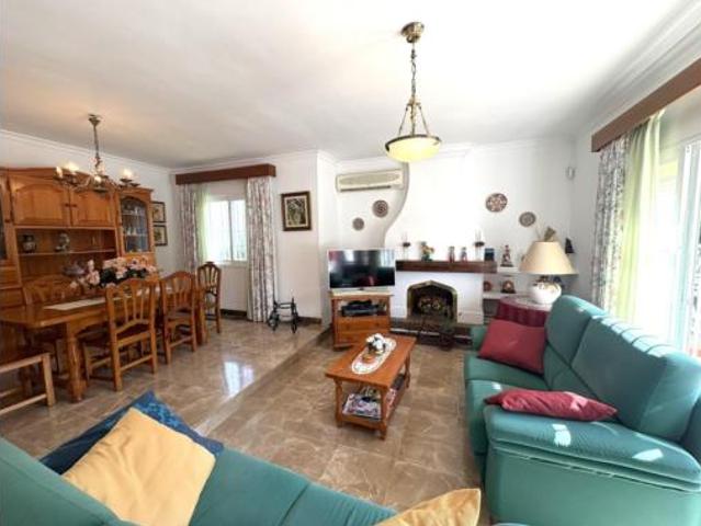 Chalet Venta Alhaurín de la Torre, Capellanía Retamar
