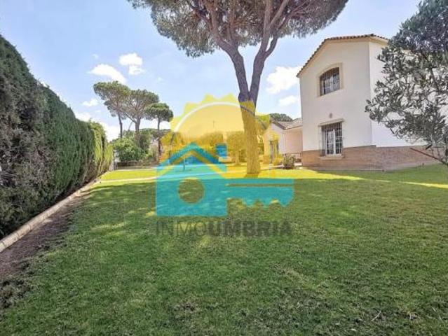 Chalet Venta Aljaraque, Corrales
