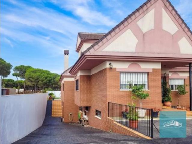 Chalet Venta Aljaraque, Corrales