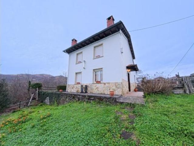 Chalet Venta Aller, Agüeria Moreda