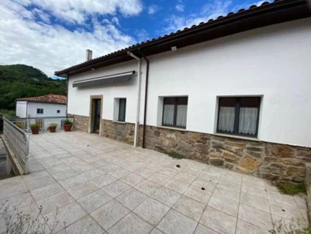 Chalet Venta Aller, Aller