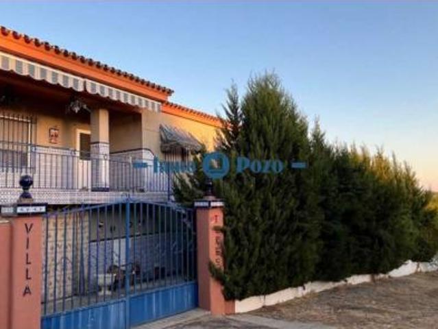 Chalet Venta Almendralejo, Almendralejo