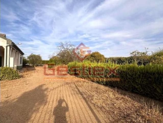 Chalet Venta Almendralejo, Almendralejo