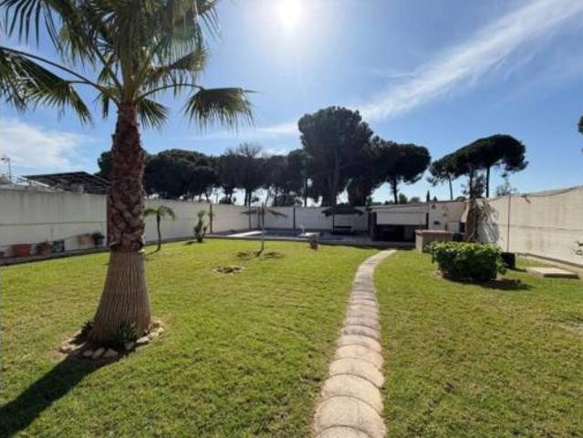 Chalet Venta Almensilla, Almensilla