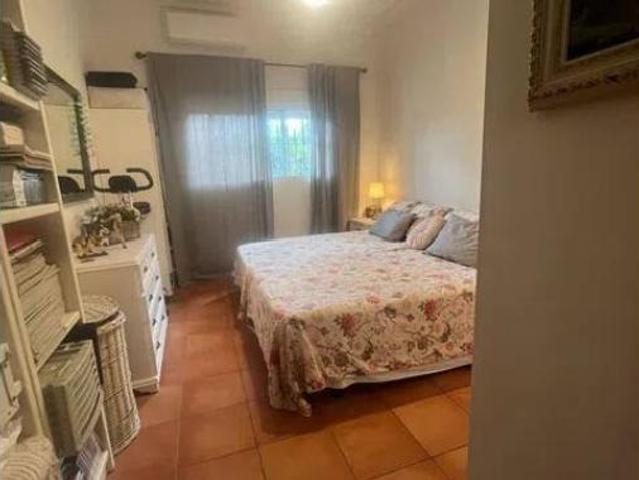 Chalet Venta Almensilla, Almensilla