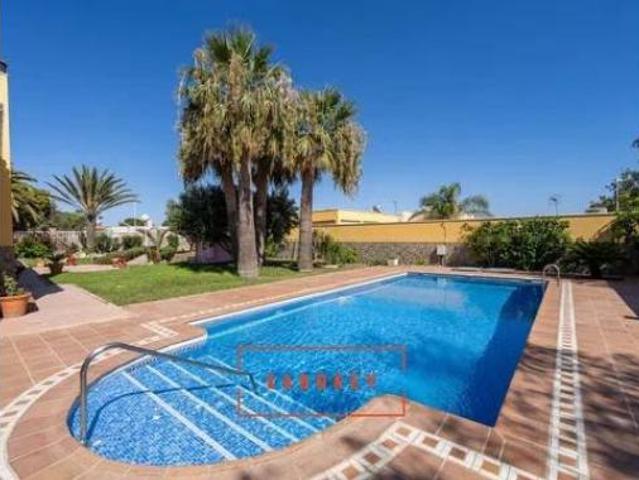 Chalet Venta Almería Capital, Retamar