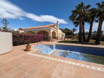 Chalet Venta Almería Capital, Retamar