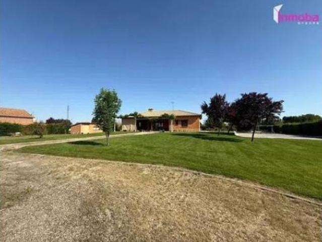 Chalet Venta Aranda de Duero, Aranda de Duero