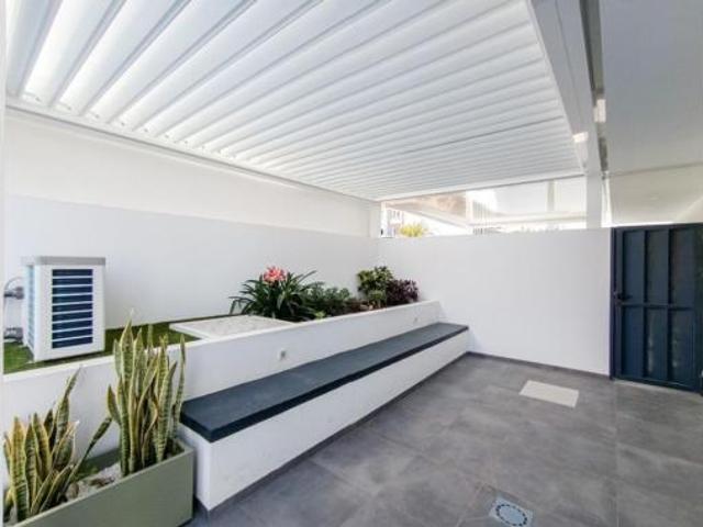 Chalet Venta Arico, Abades