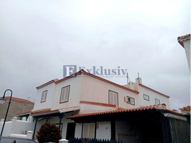 Chalet Venta Arico, Abades
