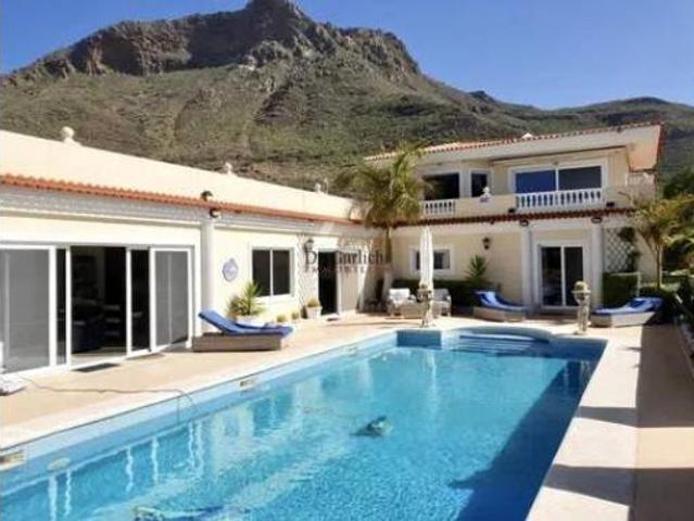 Chalet Venta Arona, Buzanada Valle de San Lorenzo Cabo Blanco