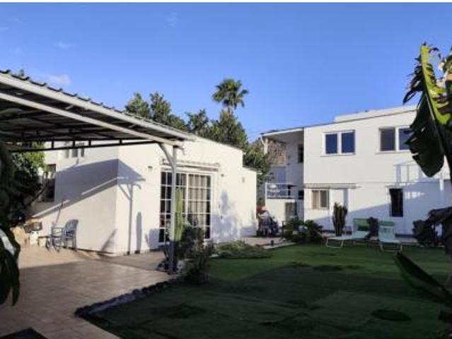 Chalet Venta Arona, Buzanada Valle de San Lorenzo Cabo Blanco