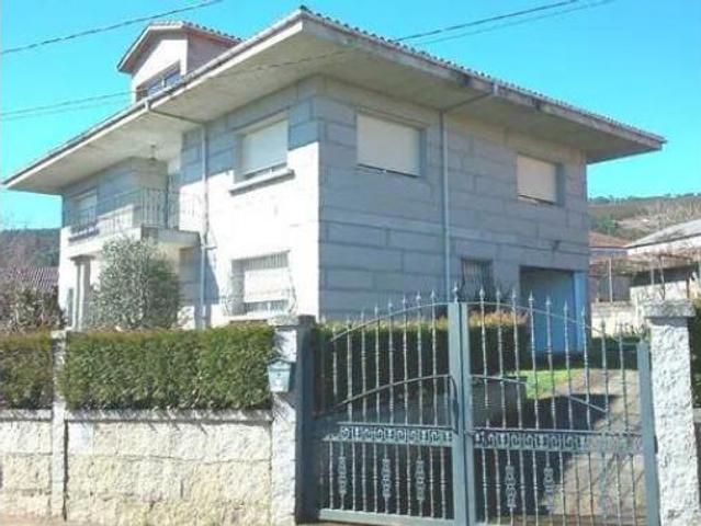 Chalet Venta Boborás, Feás Boborás