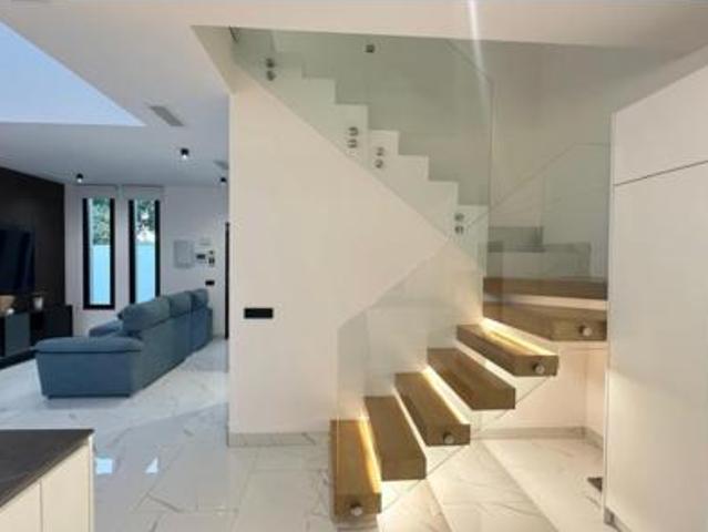Chalet Venta Bormujos, Centro