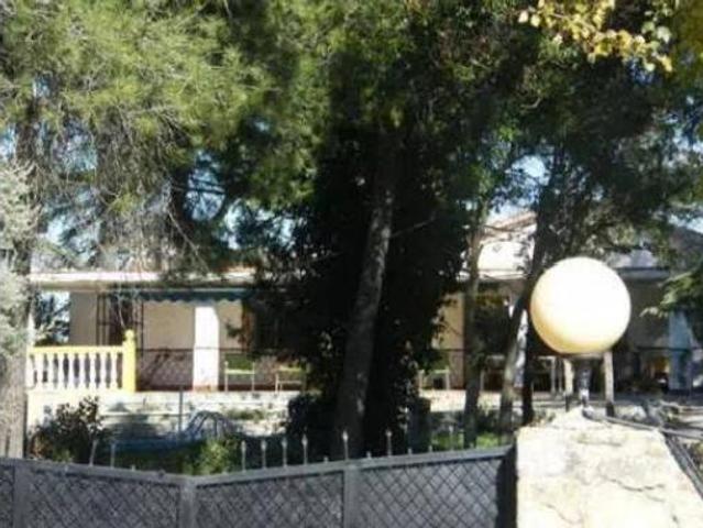 Chalet Venta Batres, Batres