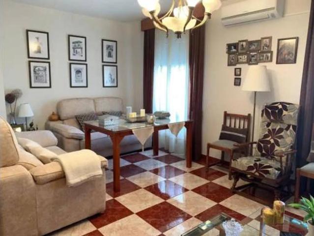 Chalet Venta Baza, Baza