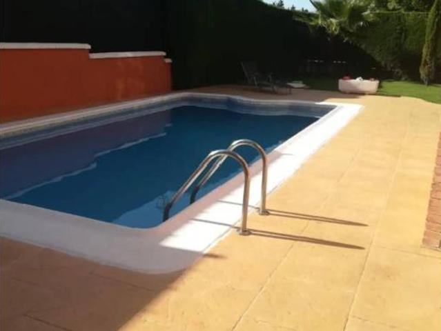 Chalet Venta Baeza, Yedra