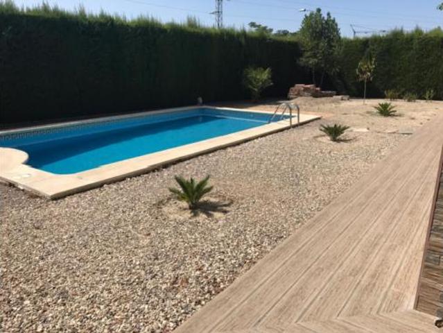 Chalet Venta Baeza, Yedra