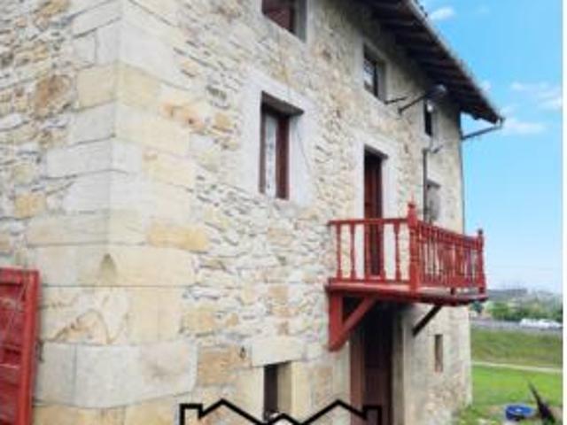 Chalet Venta Bárcena de Cicero, Pendón