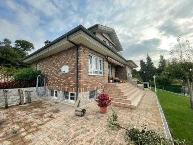 Chalet Venta Bárcena de Cicero, Tuebre
