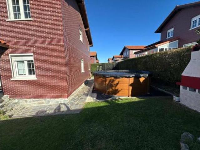 Chalet Venta Bareyo, Ajo