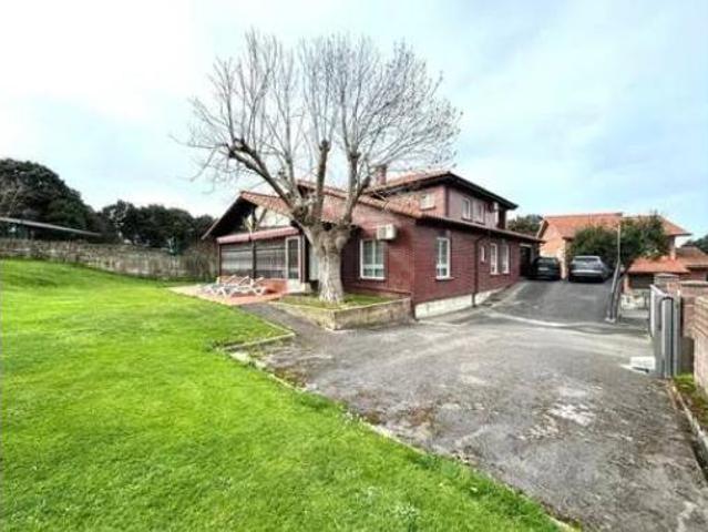 Chalet Venta Bareyo, Ajo