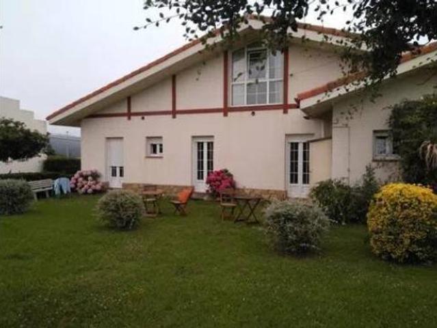 Chalet Venta Barrika, Barrika