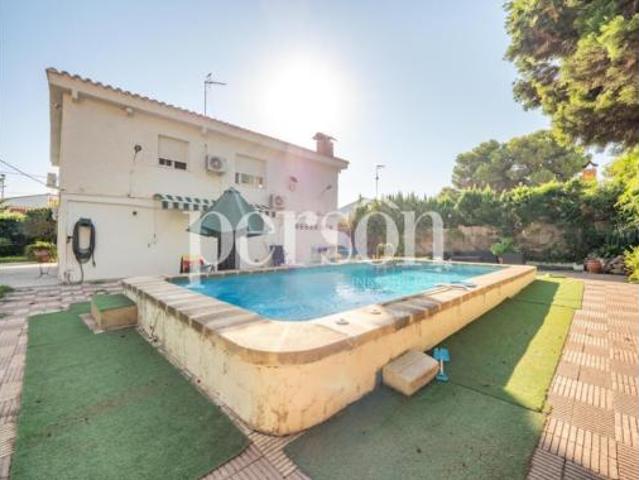 Chalet Venta Bétera, La Conarda Montesano
